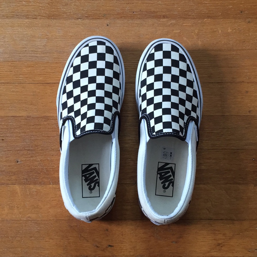 Women’s PLATFORM Checkered Vans